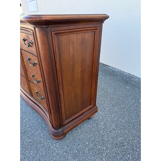 1990s Thomasville British Gentry Dresser For Sale In West Palm - Image 6 of 12