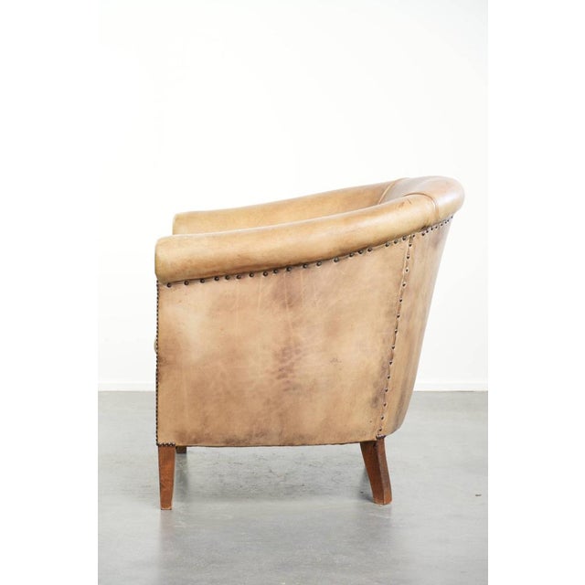 1980s Vintage English-Style Cowhide Leather Club Armchair For Sale - Image 5 of 15