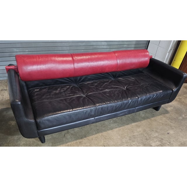 Late 20th Century Late 20th Century Vladimir Kagan Matinee Sofa American Leather Red and Black For Sale - Image 5 of 14