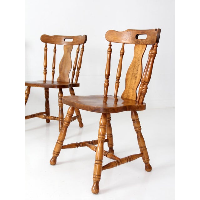 Mid-Century Colonial Revival Spindle Back Wood Dining Chairs Set of 6 For Sale - Image 14 of 15