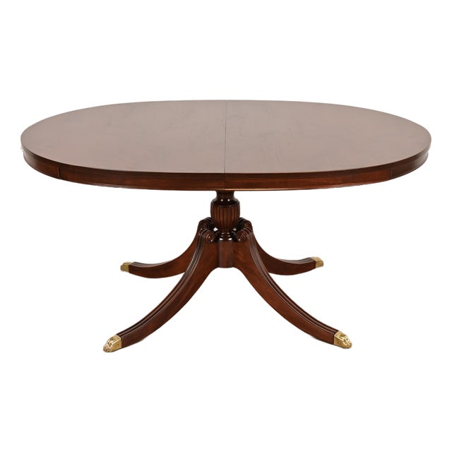 Baker Furniture Style Georgian Carved Mahogany Pedestal Extension Dining Table, Newly Refinished For Sale