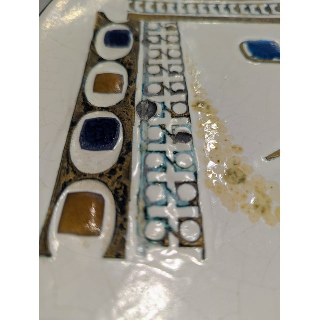 Modern 1960s Graphic Ceramic King Wall Plaque | Vicktor Janaky For Sale - Image 3 of 6