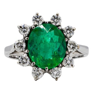 Late 20th Century 18k Emerald Ring, Size 5 For Sale