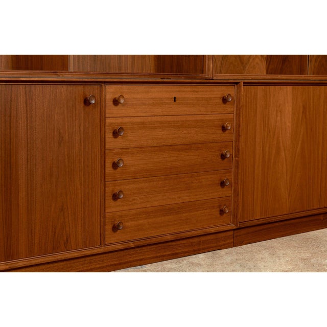 Pair of Swedish Mid-Century Modern Teak Bookcase Display Cabinets, 1960s For Sale In Detroit - Image 6 of 18