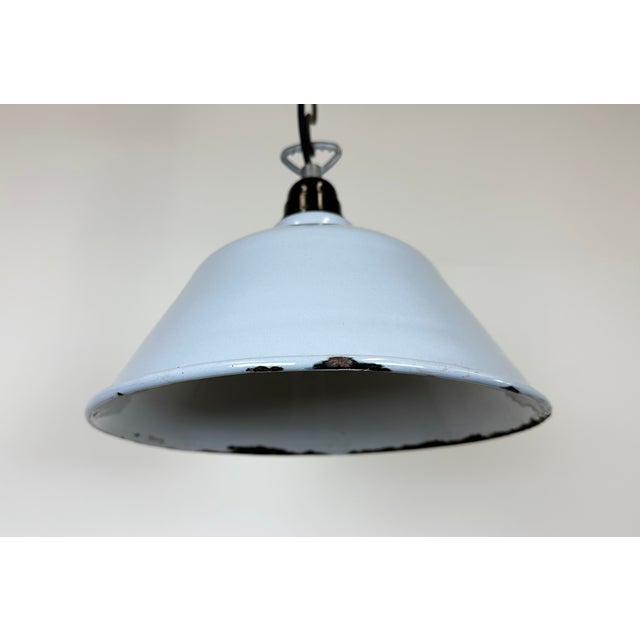 French Industrial Grey Enamel Factory Pendant Lamp, 1960s For Sale - Image 6 of 14