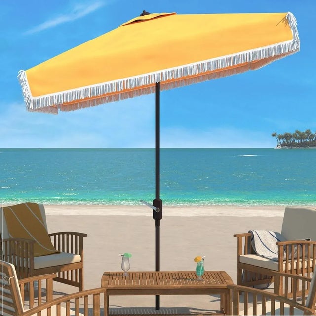 Summer afternoons at Mayfair’s exclusive private member’s club inspired this posh square crank umbrella. Its classic...