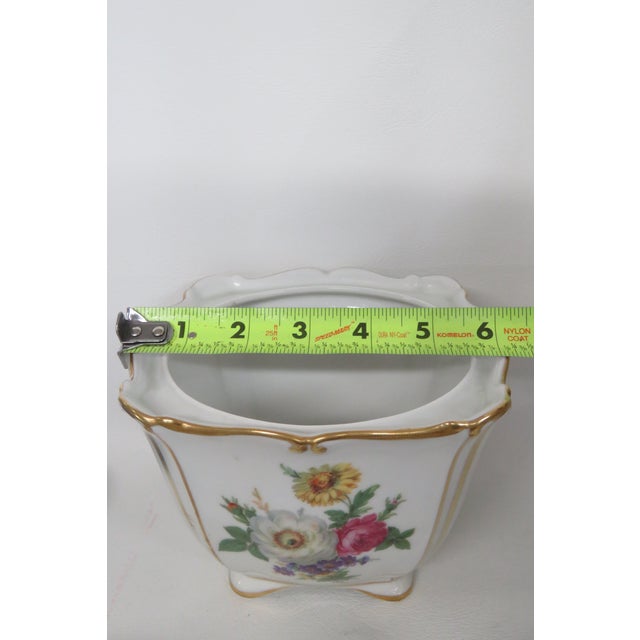 PMR Jaeger and Co Bavarian Germany Jar With Flower Design and Gold Accents 4542b For Sale - Image 15 of 18