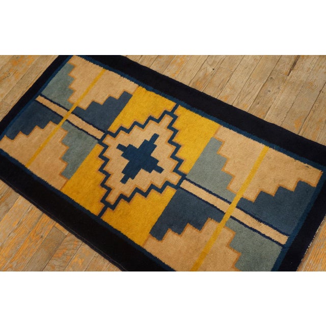 1920s Chinese Art Deco Rug ( 2' x 3'8'' - 62 x 112 ) Chinese - Art Deco As the name implies, pieces woven between the wars...