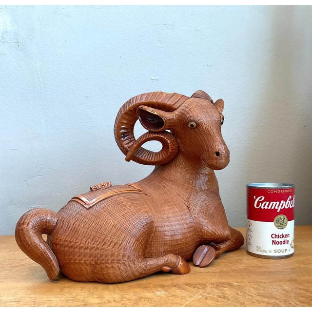 Auburn Vintage Shanghai Weave Curly Horn Ram Box For Sale - Image 8 of 12