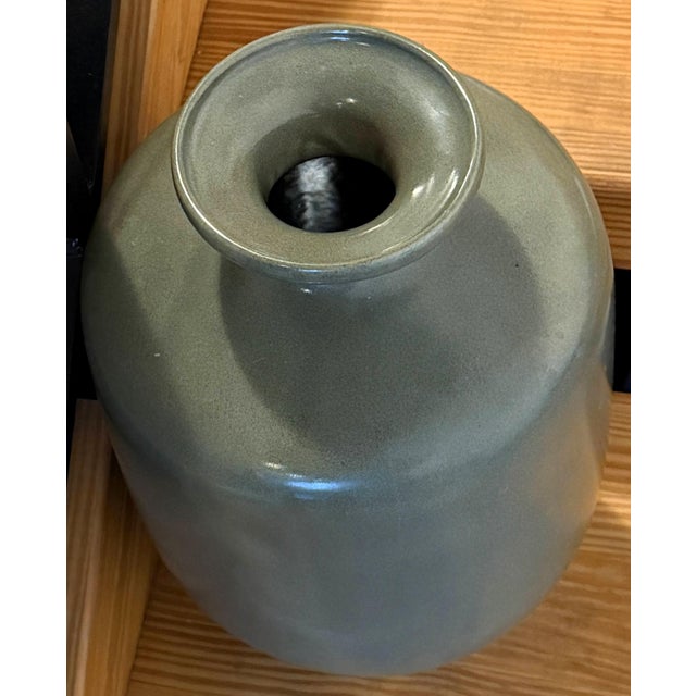 Vintage Large Mottled Moss & Chestnut Speckled Glazed Bottle Vase (14") For Sale - Image 11 of 18