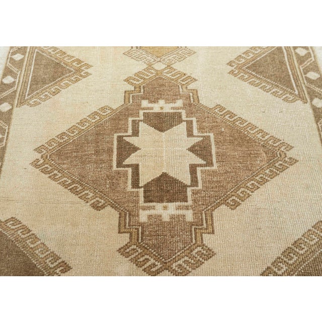 Turkish Vintage Rug 3'3" x 6'4" #21404 For Sale - Image 4 of 8