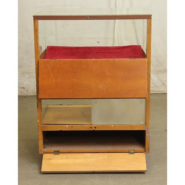 1950s Glass Front Wooden Retail Showcase For Sale - Image 4 of 4