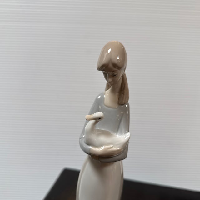 Nao for Lladró Girl in Apron Holding Duck Porcelain Figurine, Signed For Sale - Image 12 of 12
