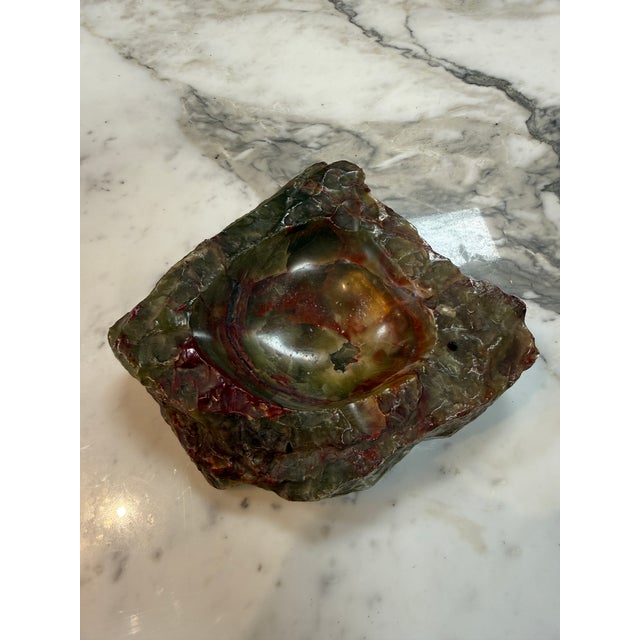 1970s Hand-Carved Multicolor Marble Ashtray With Natural Raw Edge For Sale - Image 5 of 6