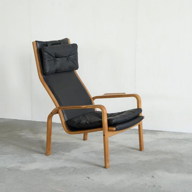 Lounge Chair in Birch and Black Leather attributed to Yngve Ekström for Swedese, 1970s For Sale - Image 6 of 12