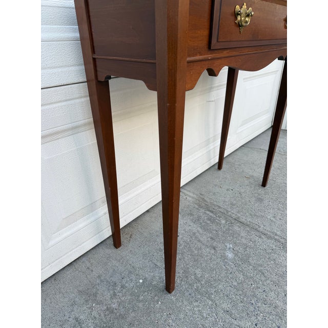 Late 20th Century L. Hitchcock Federal Style Wood Console Table With Brass Gallery and Single Drawer For Sale In New York - Image 6 of 12