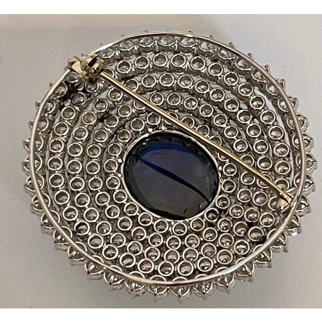 Blue GIA Certified 18.41 Ct Sapphire & 21 Ct Diamond VVS/E-F Color Pin Set 18 KWG For Sale - Image 8 of 18