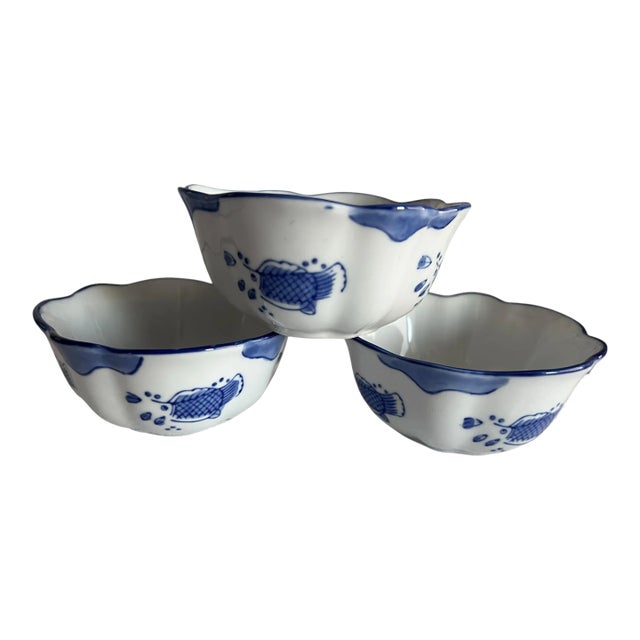 1990s Hand-Painted Blue & White Fish Bowl Scalloped Edge, Made in Brazil- Set of 3 For Sale