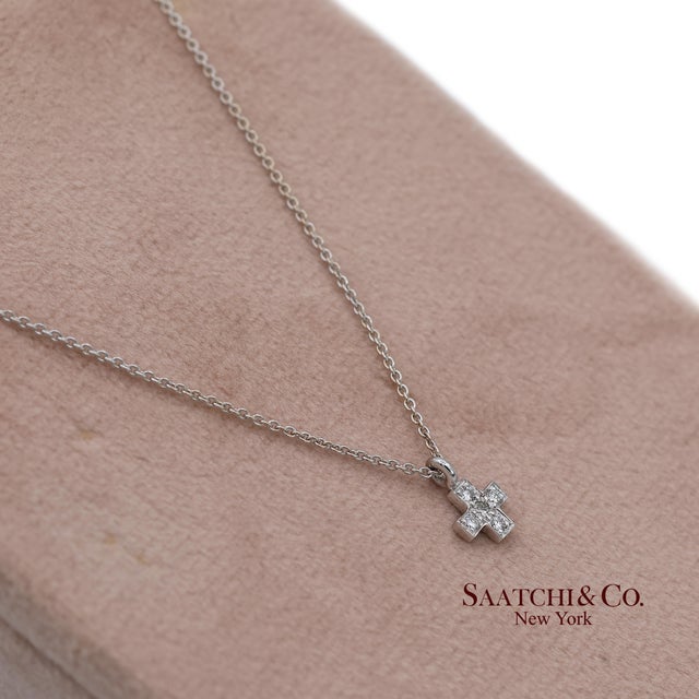 18k(750) White Gold Natural Diamond Cross Pendant Necklace With Chain For Sale - Image 10 of 10