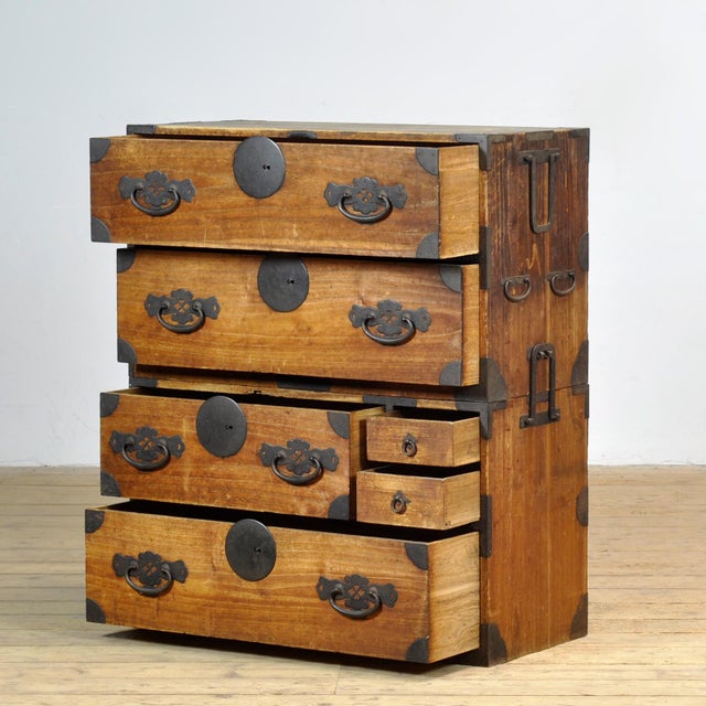 Japanese Tansu Chest of Drawers, 1870s For Sale - Image 4 of 14
