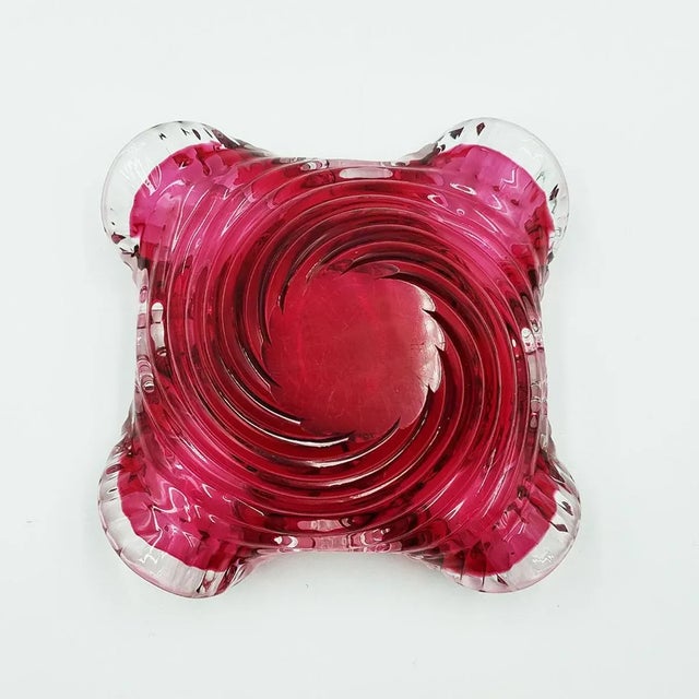 1960s Astonishing Pink Ashtray or Catch-All in Murano Glass For Sale In Detroit - Image 6 of 6