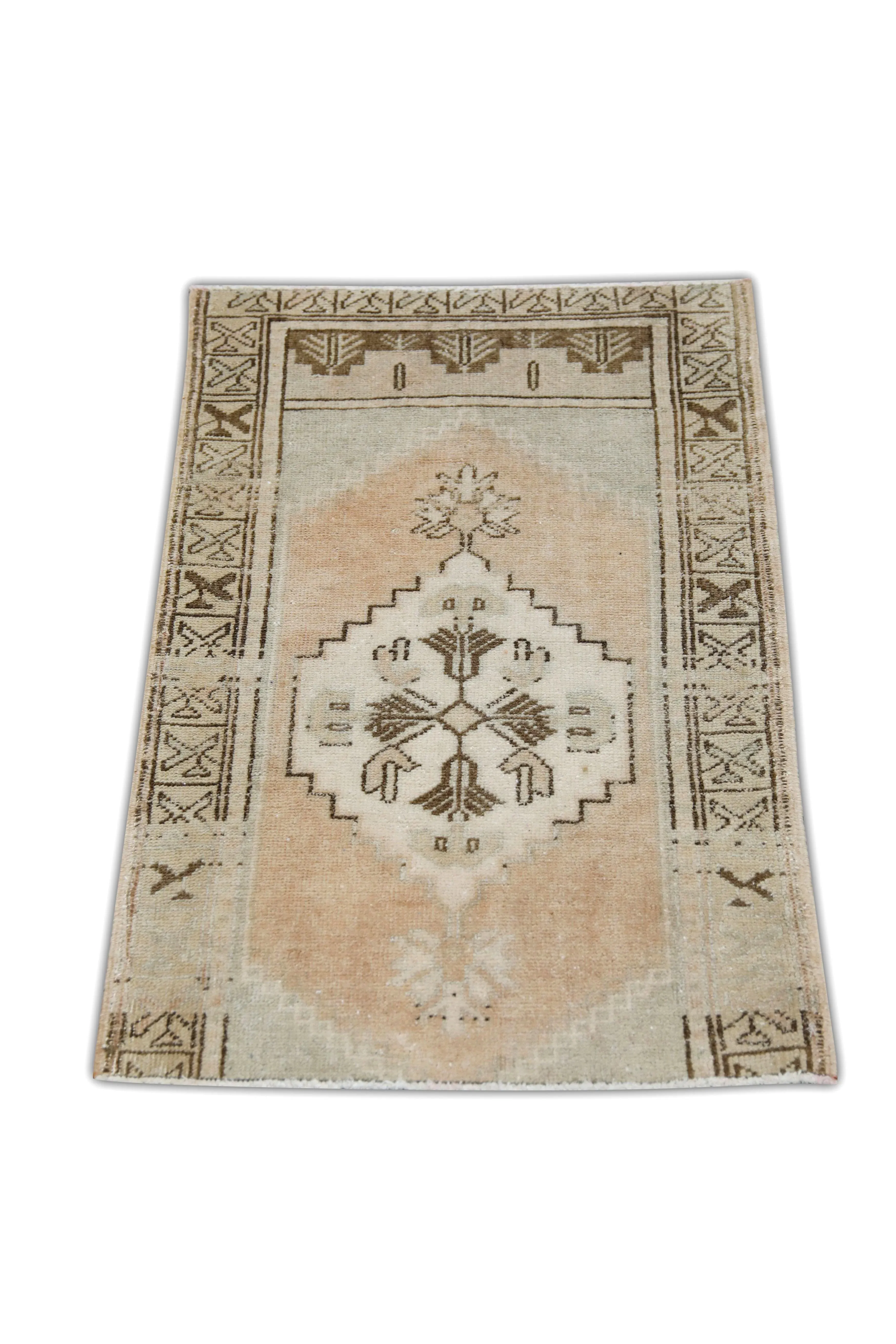 vintage-turkish-mini-rug-18-x-