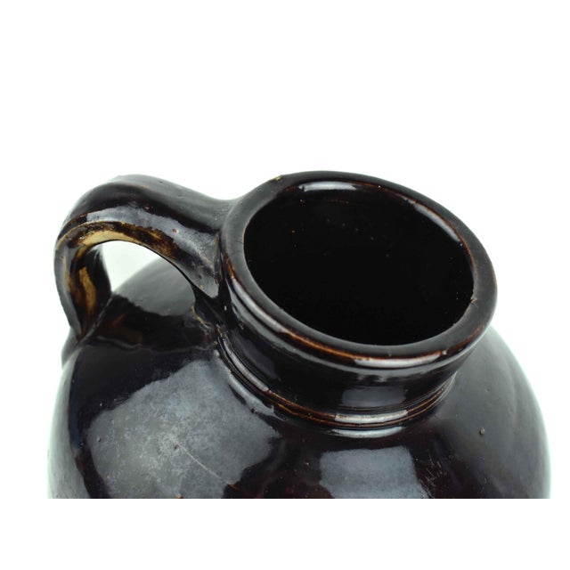 Antique 19th Century American Deep Brown Earth-Toned Glaze Stoneware Whiskey Beehive Jug For Sale - Image 6 of 8