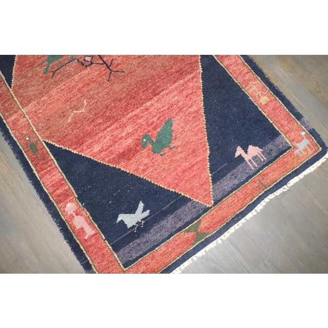 Vintage Inspired Persian Gabbeh rug no. j4777 For Sale In New York - Image 6 of 8