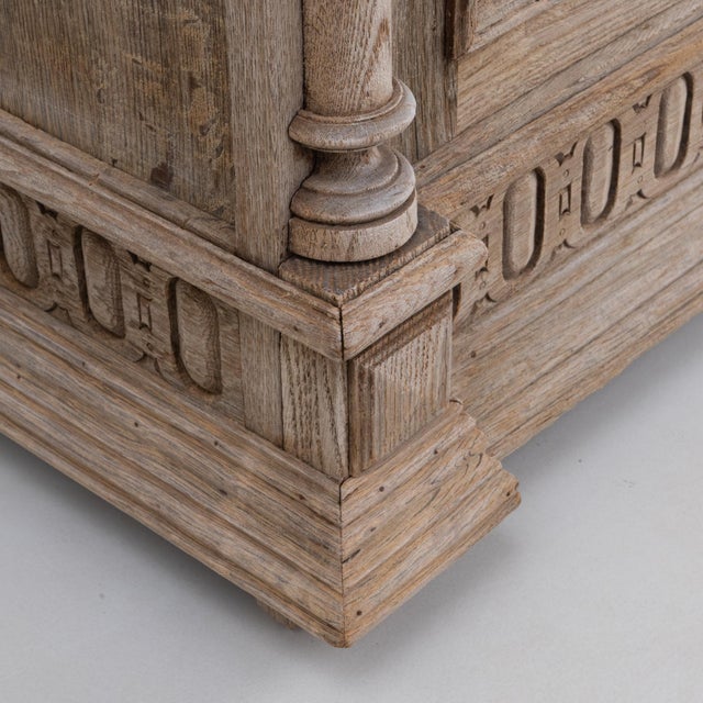 1900s Belgian Louis XIII Carved Oak Buffet For Sale - Image 9 of 18