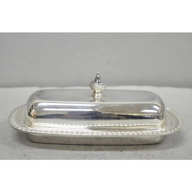 Vintage Oneida Silver Plated Covered Butter Dish W/ Glass Liner (B) For Sale - Image 10 of 10