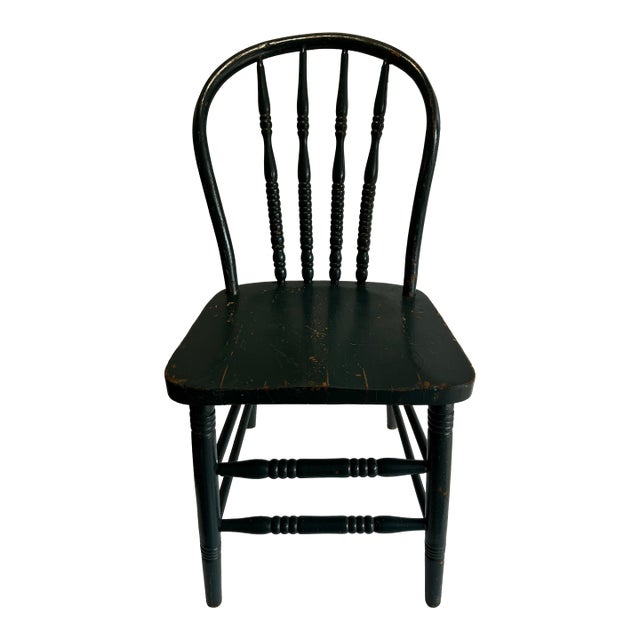 Antique Bow Back Windsor Style Farmouse Chair With Original Patina For Sale