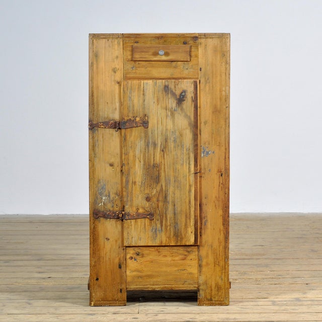 Rustic Vintage Rustic Pine Cabinet, 1920 For Sale - Image 3 of 12