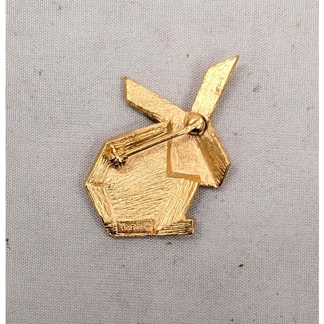 Metal Vintage 1970s Signed Crown Trifari Goldtone Origami Rabbit Brooch For Sale - Image 7 of 7
