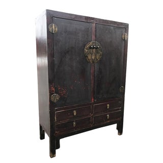 Antique Chinese Qing Dynasty Wardrobe Cabinet For Sale