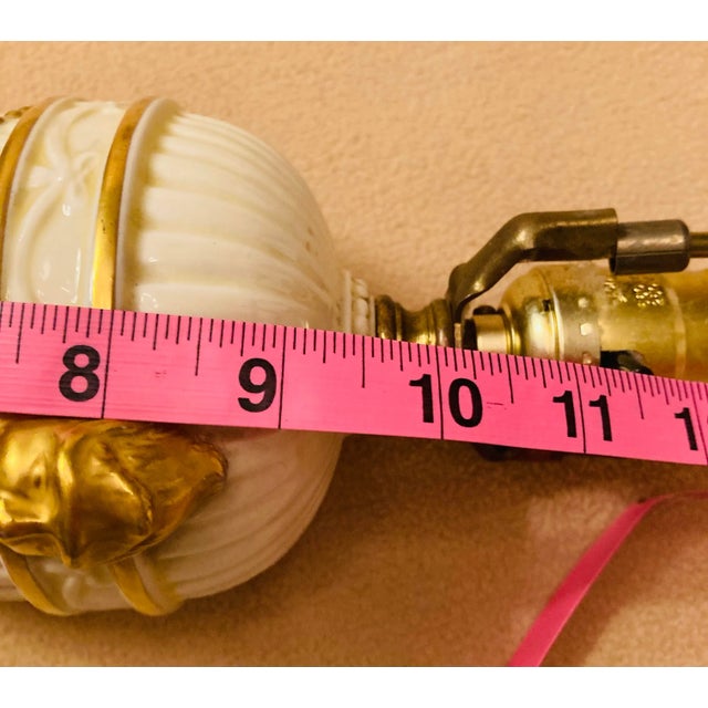 1930s Old Paris Cream & Gold Porcelain Table Lamp With Beige Silk Shade For Sale - Image 10 of 11