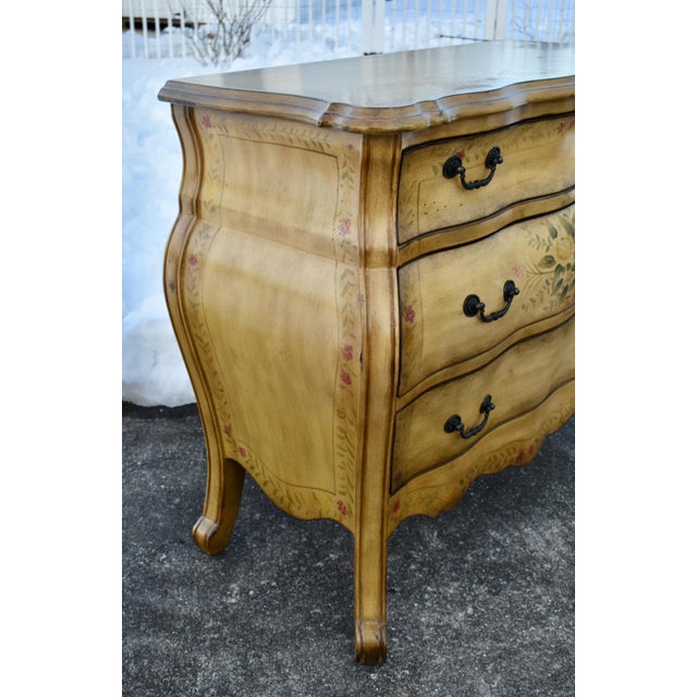 Vintage Pulaski Thre Drawer Painted Bombe' Commode For Sale - Image 12 of 13
