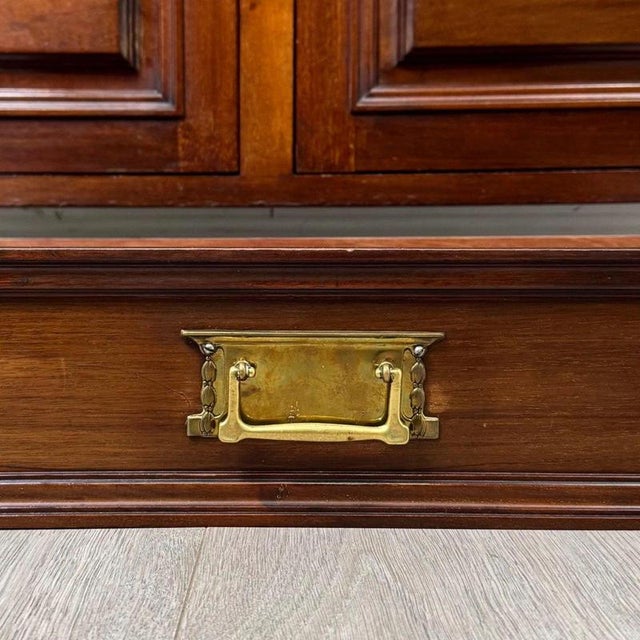 Antique Early 20th Century English Edwardian Mahogany Sideboard For Sale - Image 6 of 13