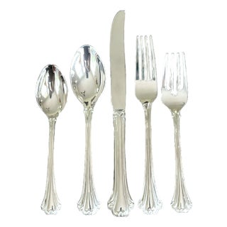 Fb Rogers Silver American Chippendale Silver-Plated Flatware Service for 12 Äì 62 Pieces With Case For Sale