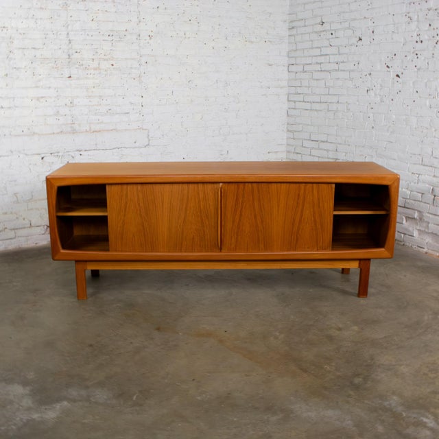 Late 20th Century Scandinavian Modern Teak Credenza Buffet or Sideboard by Skovby Furniture Denmark For Sale - Image 6 of 18