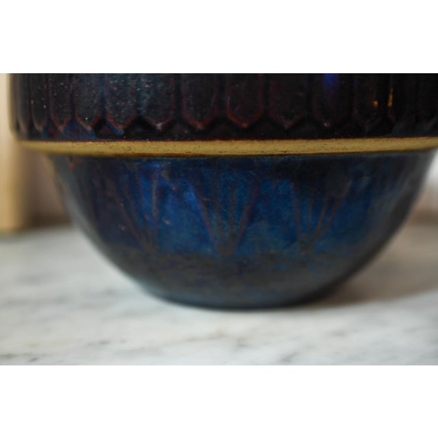 Brown Antique Brown Picket Fence Stoneware Mixing Bowl: Rustic Farmhouse Pottery, 10" Wide For Sale - Image 8 of 10