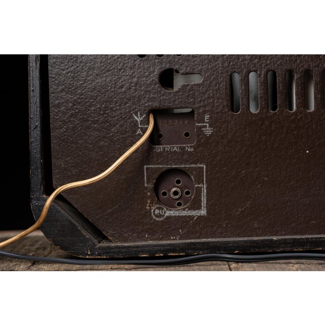 Brown Vintage A122m Radio by Murphy For Sale - Image 8 of 10