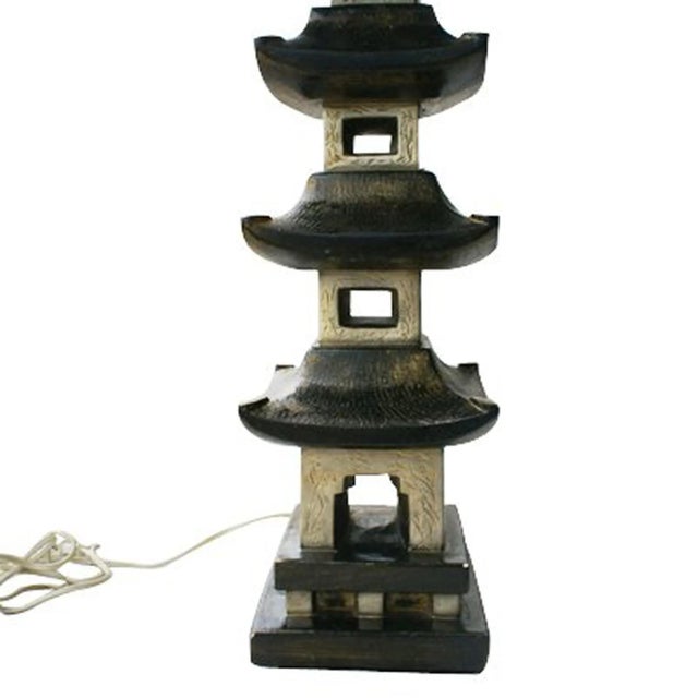 Mid 20th Century Chinoiserie Pagoda Lamp For Sale In Houston - Image 6 of 11
