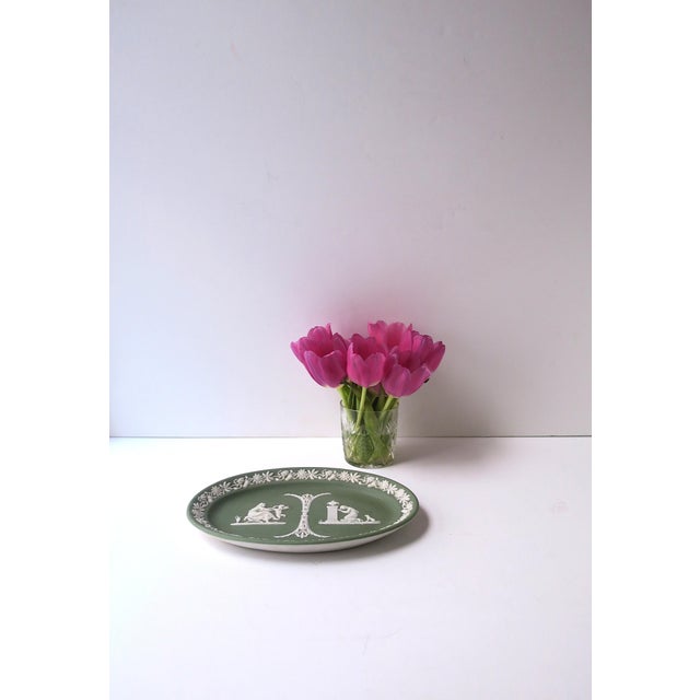 Wedgwood Wedgwood Jasperware Dish or Tray, Neoclassical Style, 20th Century, England For Sale - Image 4 of 10