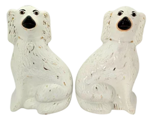 Late 19th-Century English Staffordshire Spaniel Mantel Dogs, Pair
