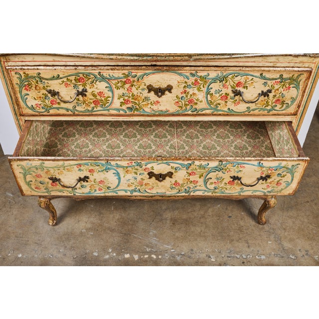 Early 19th Century Painted Venetian Commode For Sale - Image 5 of 9
