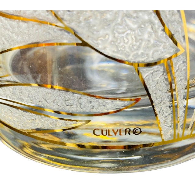 Culver Ltd. Vintage Culver White and Gold Textured Calla Lilly Old Fashioned Glasses a Set of 3 For Sale - Image 4 of 9