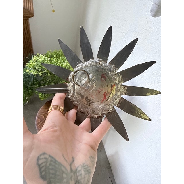 Small Brutalist Round Sunburst Mirror in Hammered Metal, 1950s For Sale - Image 18 of 18