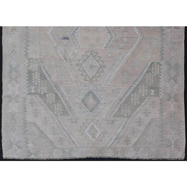 Vintage Hand-Woven Turkish Kilim in Wool With Medallion Sub-Geometric Design For Sale - Image 9 of 14