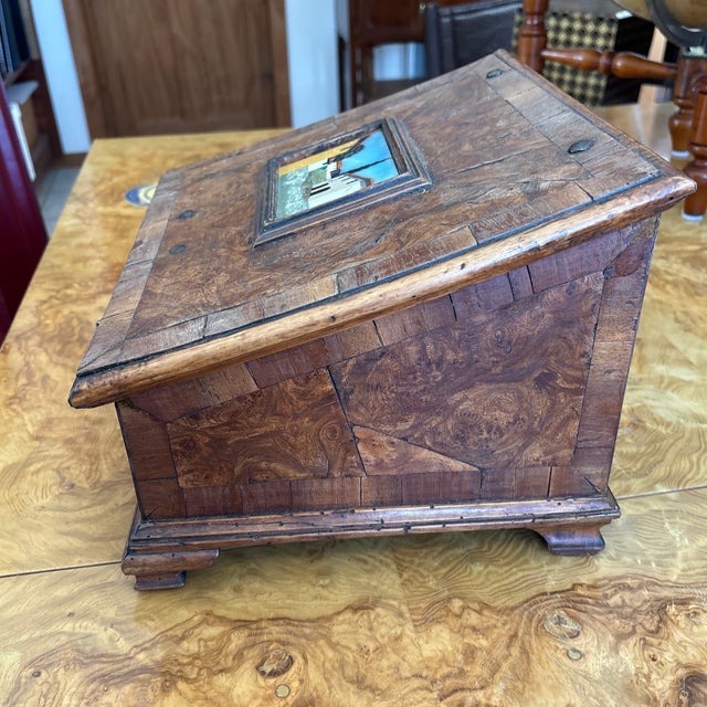 Early 18th Century Italian Burl Walnut Slant Lid Box With Mosaic Panel For Sale - Image 4 of 9