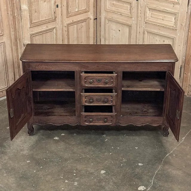 18th Century Country French Buffet ~ Credenza For Sale - Image 15 of 18